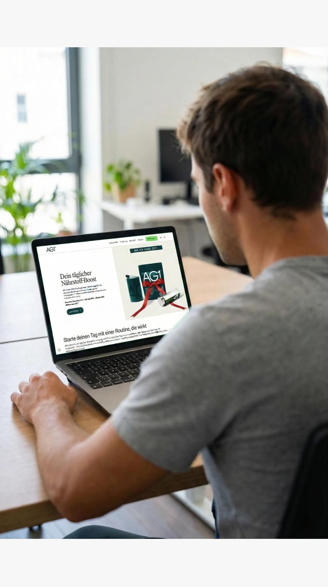 Over-the-Shoulder Laptop Static